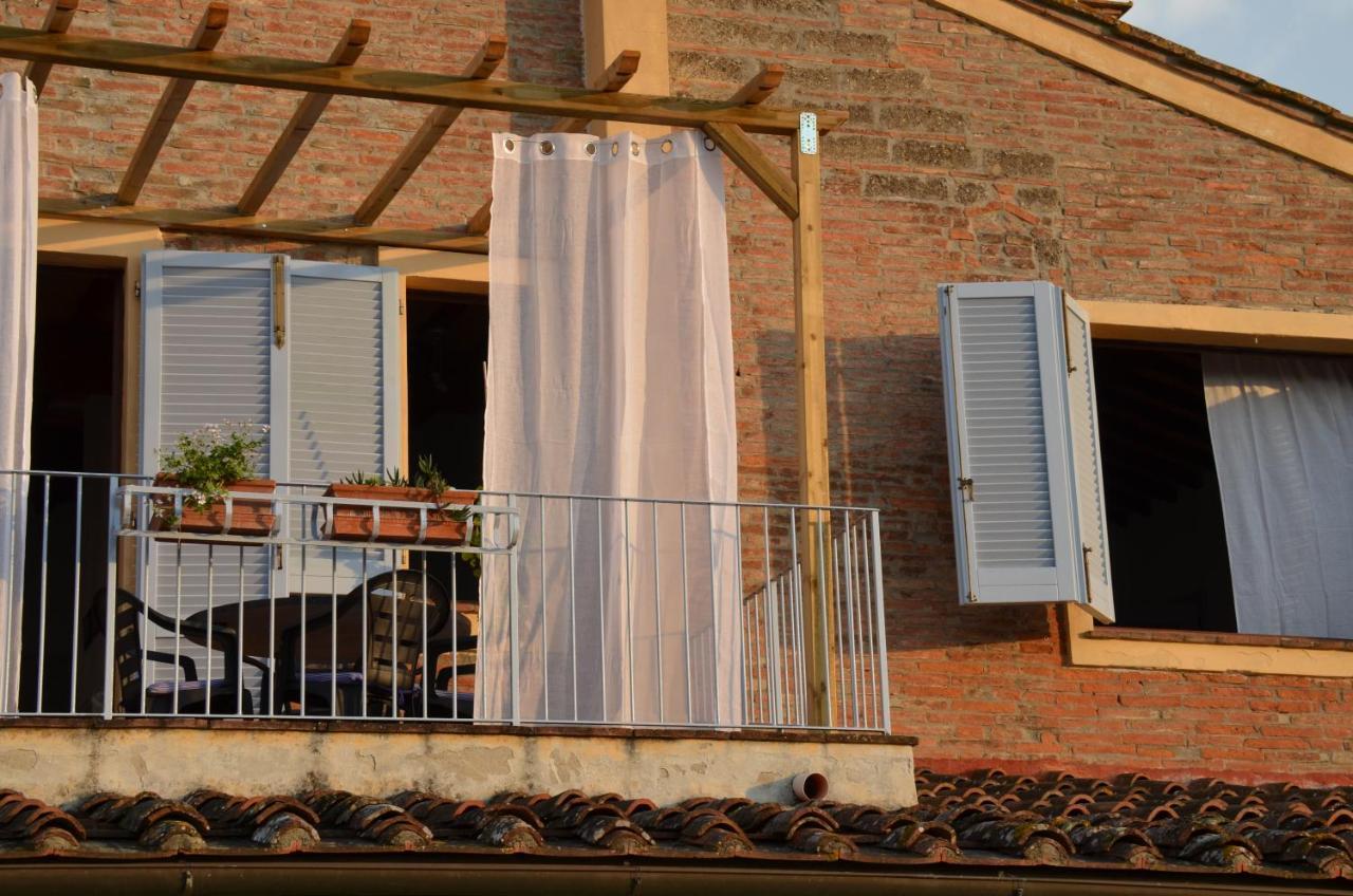 Ferienwohnung Casa Magnolia Terricciola Exterior foto