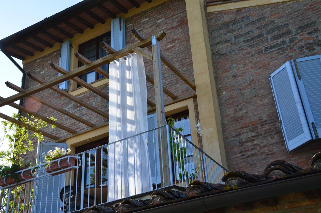 Ferienwohnung Casa Magnolia Terricciola Exterior foto