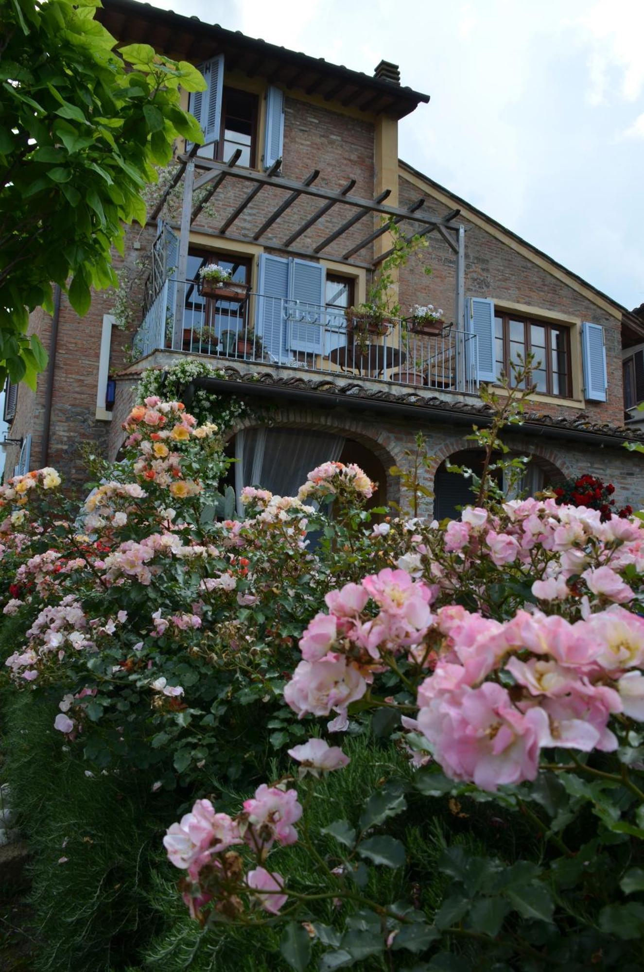 Ferienwohnung Casa Magnolia Terricciola Exterior foto